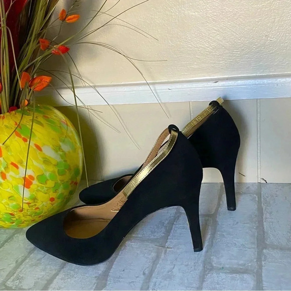 ANN TAYLOR | Black Suede Pointed Toe Golden Ankle Strap Stiletto Heels Size 10M - Picture 1 of 7